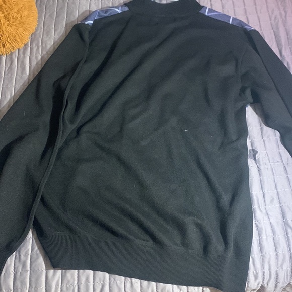 sweater - Picture 2 of 2